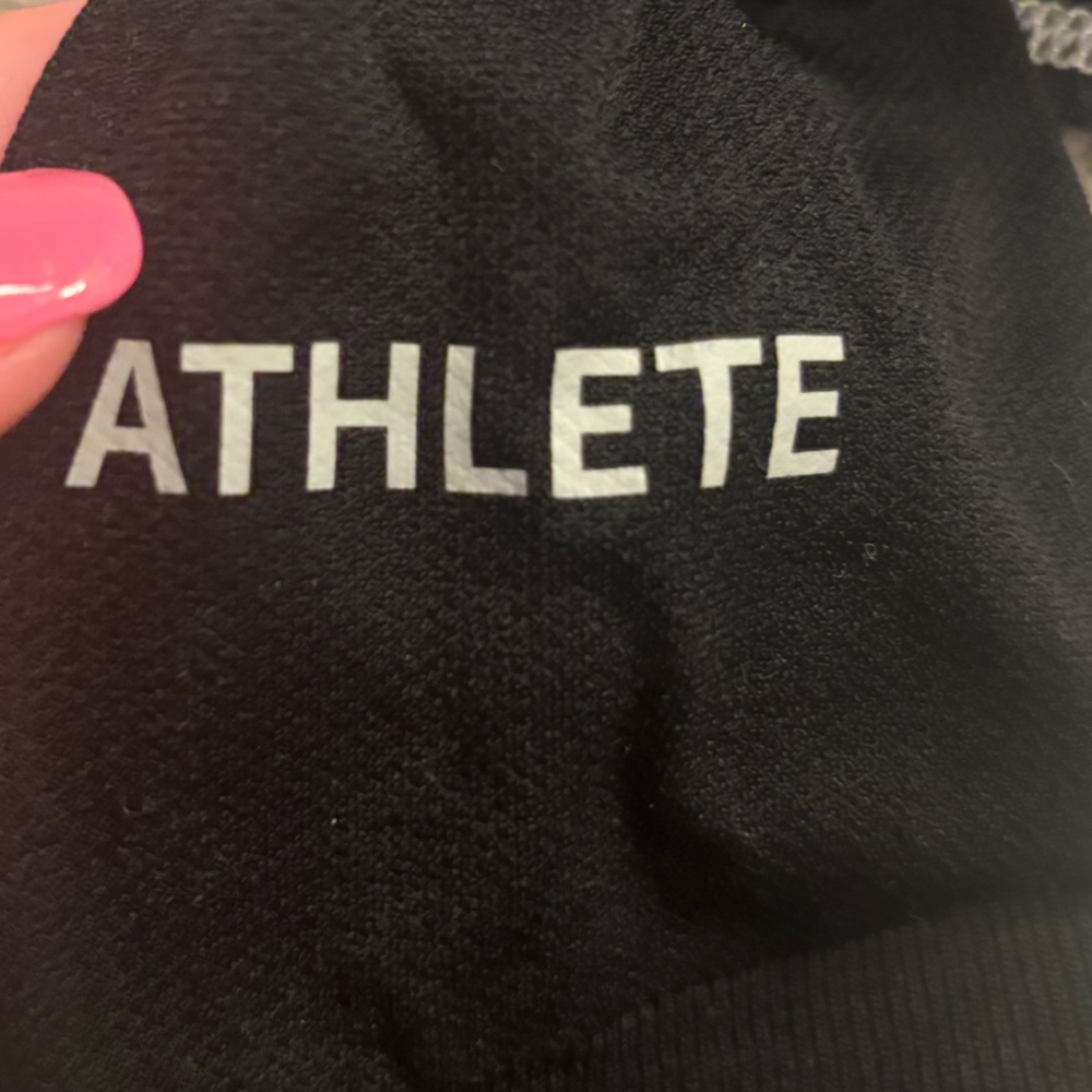 The 'KENNEDY' Seamless 2.0 Long Sleeve - Picture 2 of 3